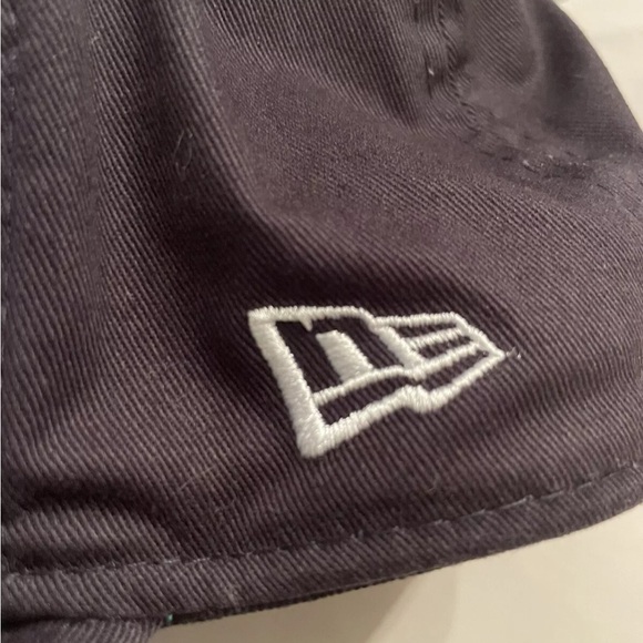 New York Yankees Fitted Cap New Era In Excellent Condition - Picture 7 of 9